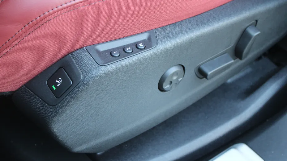 PEUGEOT 5008 5008 1.6 PureTech GT S&S EAT8