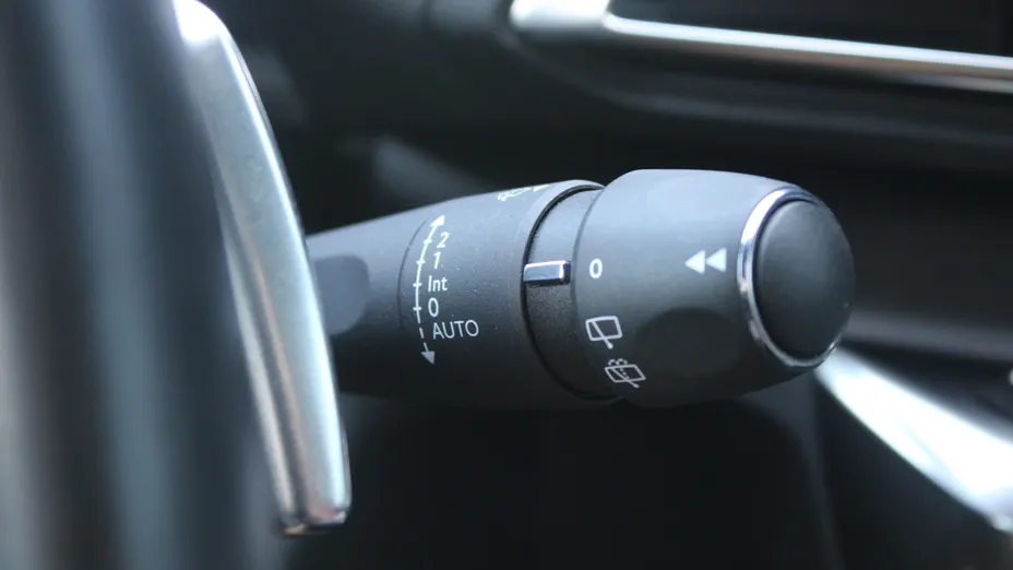 PEUGEOT 5008 5008 1.6 PureTech GT S&S EAT8