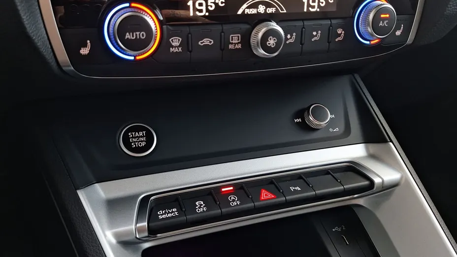 AUDI Q3 Sportback -