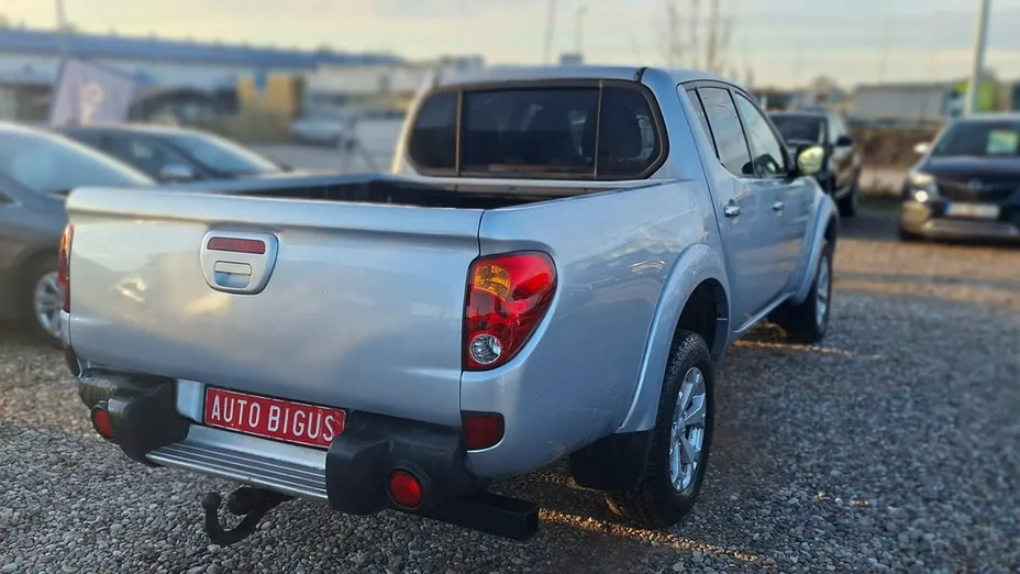 MITSUBISHI L 200 -