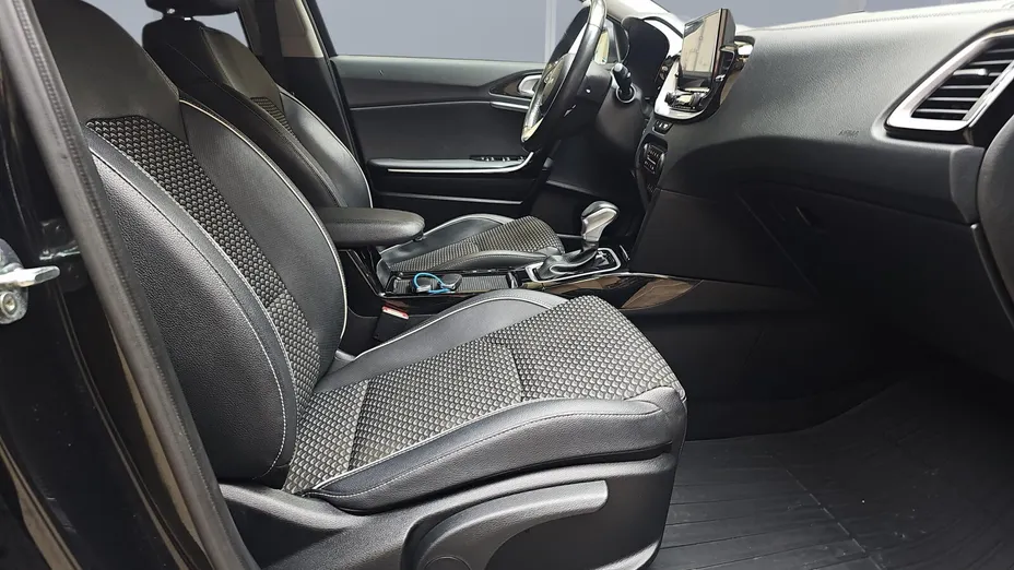 KIA Cee'd Ceed 1.6 GDI PHEV Business Line DCT