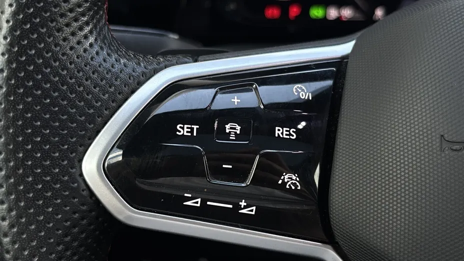 VOLKSWAGEN Golf Golf VIII 2.0 TSI GTI DSG