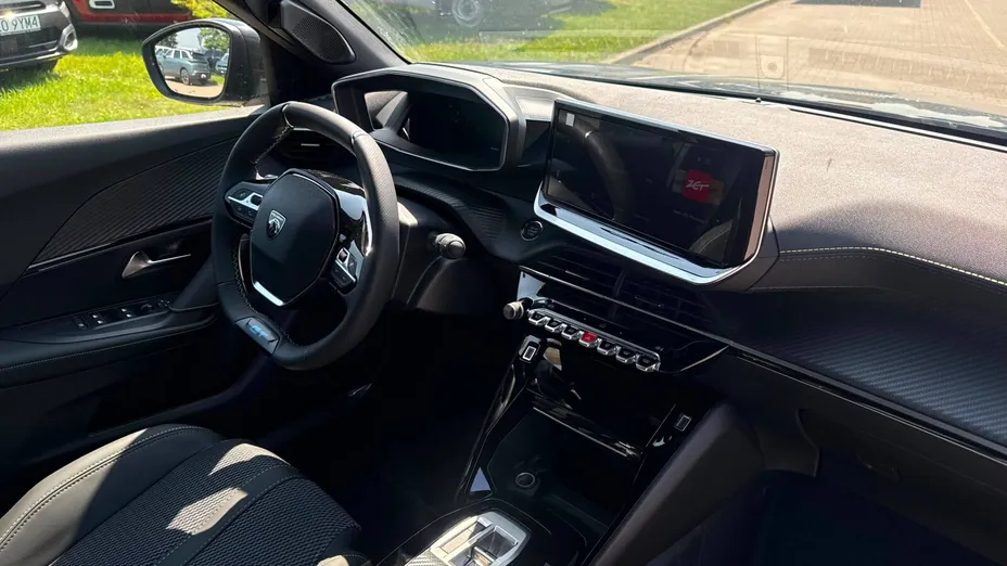 PEUGEOT 2008 2008 PureTech mHEV GT Exclusive e-DCS6 Nowy