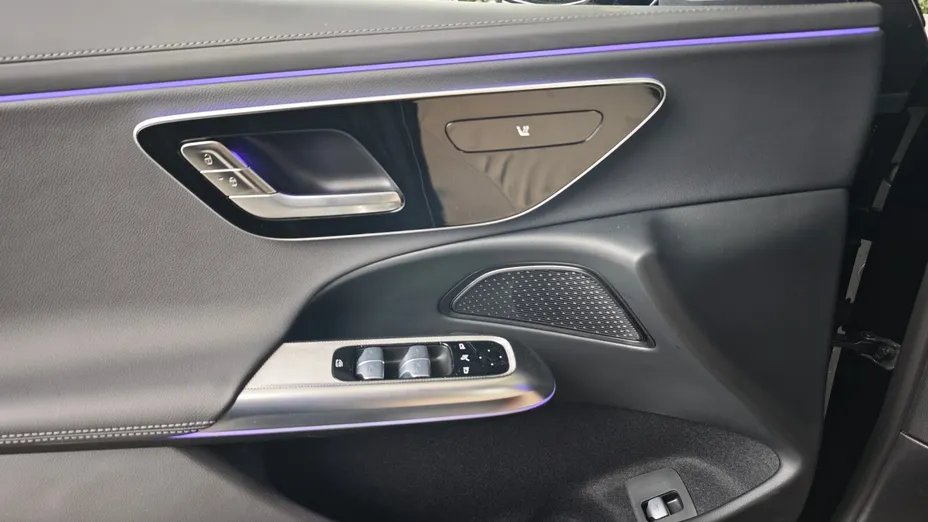 MERCEDES-BENZ E Klasa E 220 d mHEV 4-Matic AMG 9G-Tronic