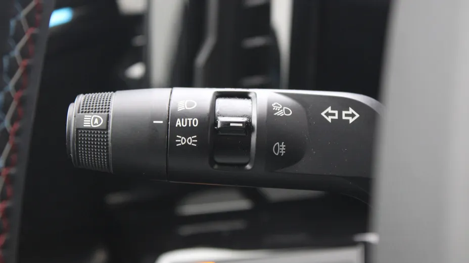 RENAULT Austral Austral 1.3 TCe mHEV Iconic esprit Alpine aut