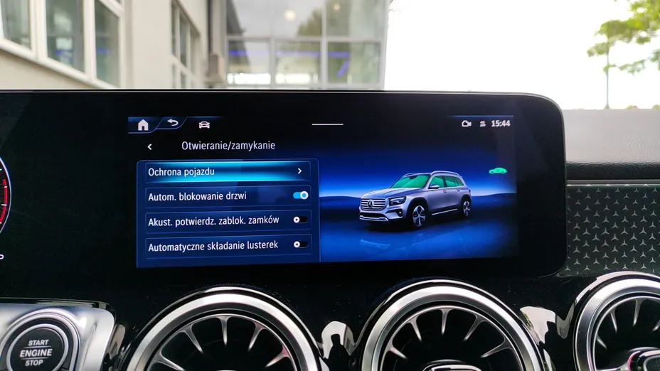 MERCEDES-BENZ GLB GLB 200 Progressive 7G-DCT