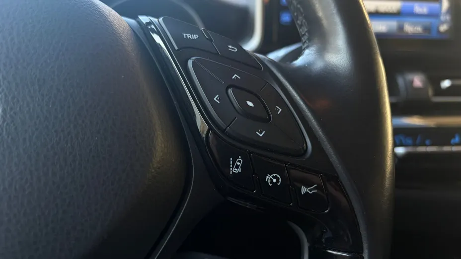 TOYOTA C-HR C-HR 1.8 Hybrid Selection