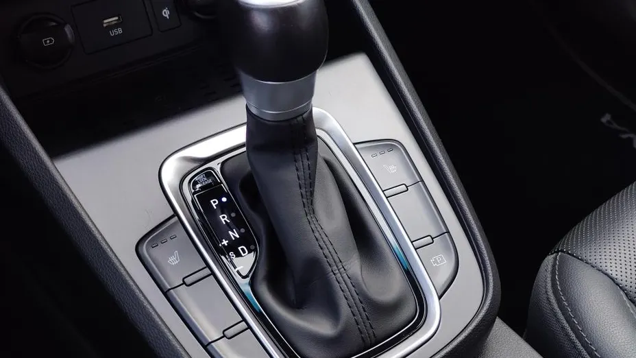 HYUNDAI Kona Kona 1.6 GDI Hybrid Executive DCT