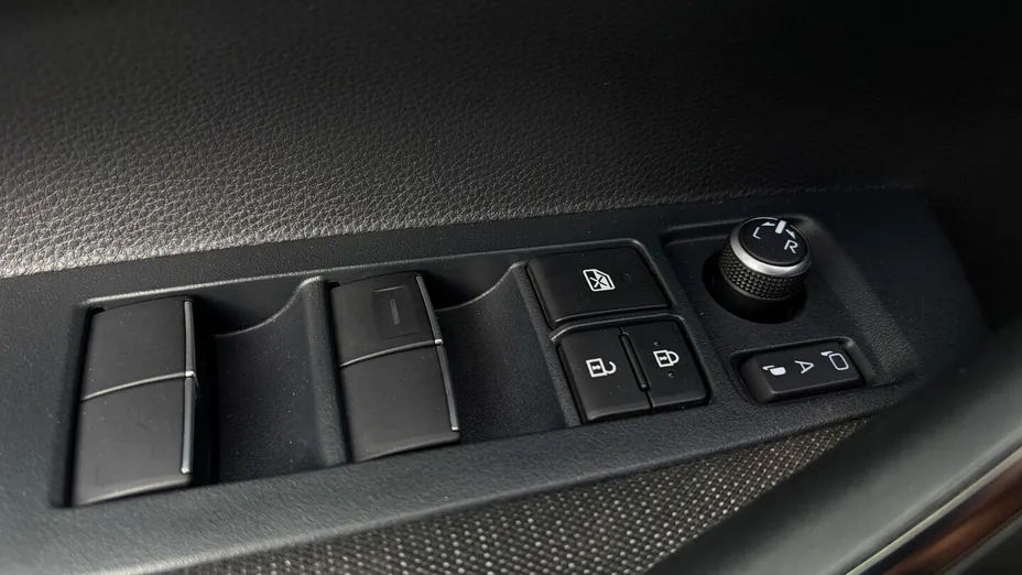 TOYOTA Corolla Corolla 2.0 Hybrid Comfort