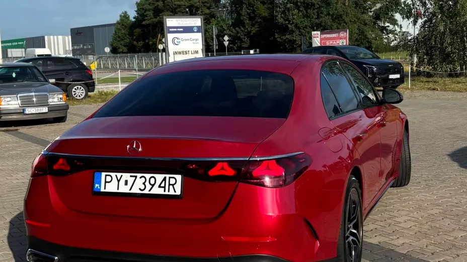 MERCEDES-BENZ E Klasa E 200 mHEV AMG 9G-Tronic