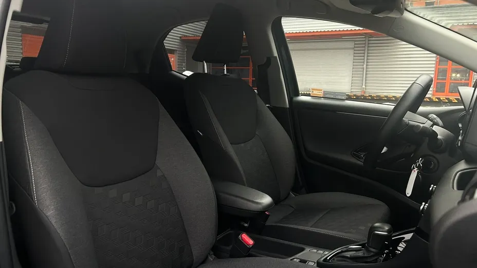 TOYOTA Yaris Yaris Hybrid 1.5 Style