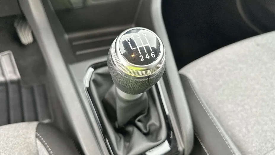 RENAULT Clio -