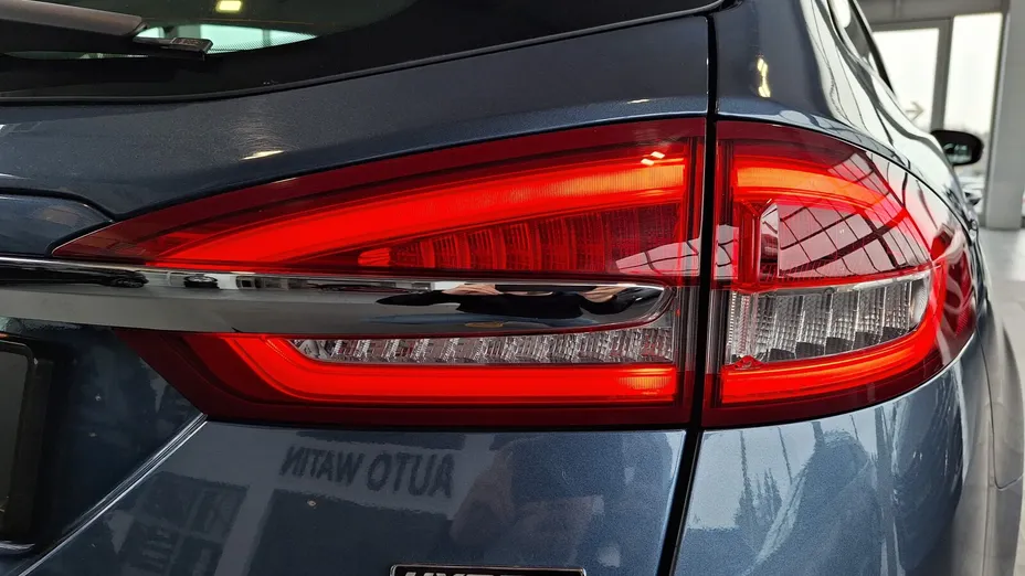 FORD Mondeo Mondeo 2.0 Hybrid Trend