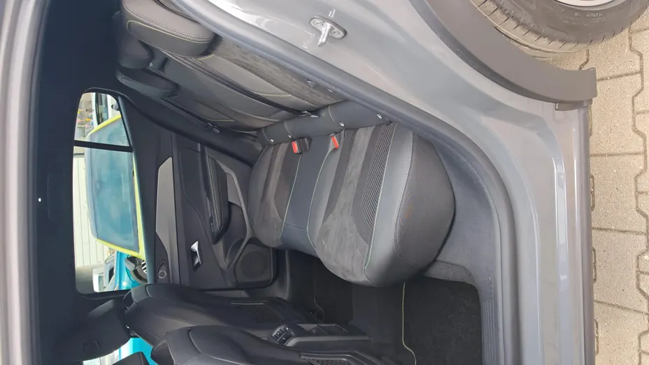 PEUGEOT 408 408 1.6 Plug-In Hybrid 225 GT Exclusive e-DCS7 Nowy