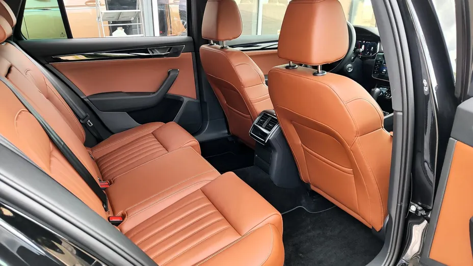 SKODA Superb Superb 2.0 TDI SCR L&K DSG