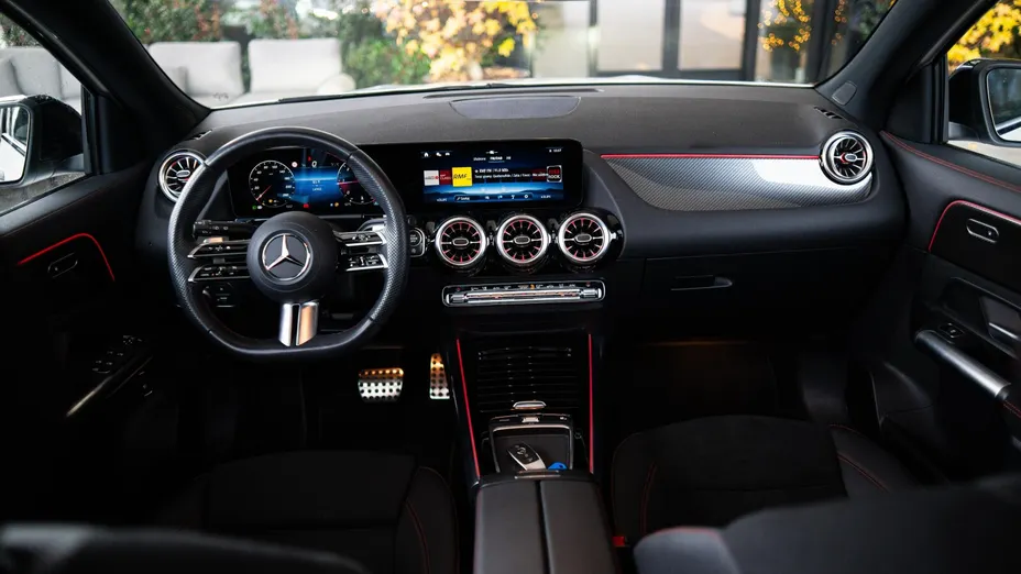 MERCEDES-BENZ GLA GLA 200 d 4-Matic AMG Line 8G-DCT