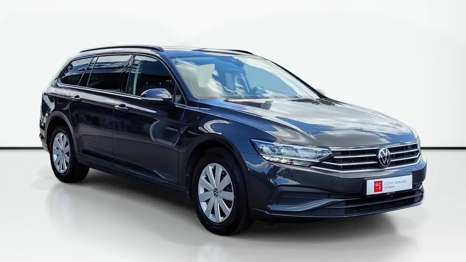 VOLKSWAGEN Passat -
