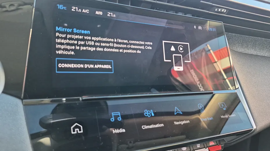 PEUGEOT 408 -