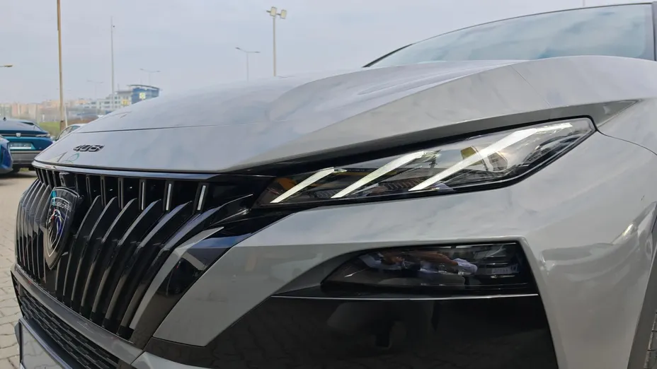 PEUGEOT 408 408 1.6 Plug-In Hybrid 225 GT Exclusive e-DCS7 Nowy