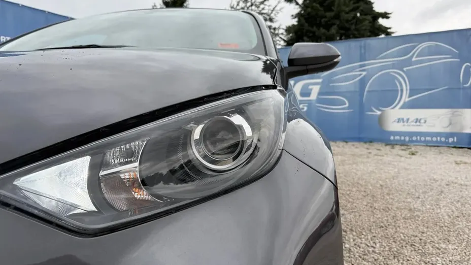 TOYOTA Yaris -