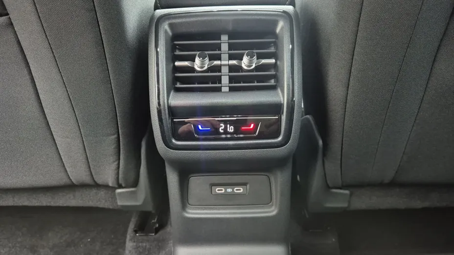SKODA Kodiaq Kodiaq 1.5 TSI mHEV 4x2 Drive DSG Nowy