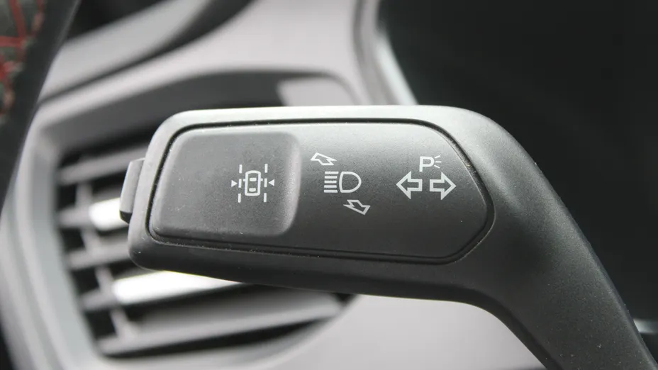 FORD Kuga Kuga 2.0 EcoBlue mHEV FWD ST-Line