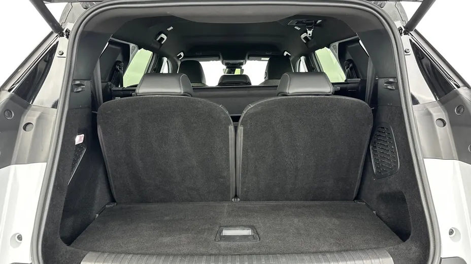 PEUGEOT 5008 -