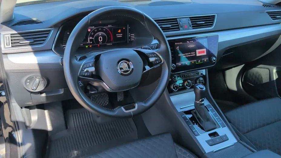 SKODA Superb Superb 2.0 TDI SCR Ambition DSG
