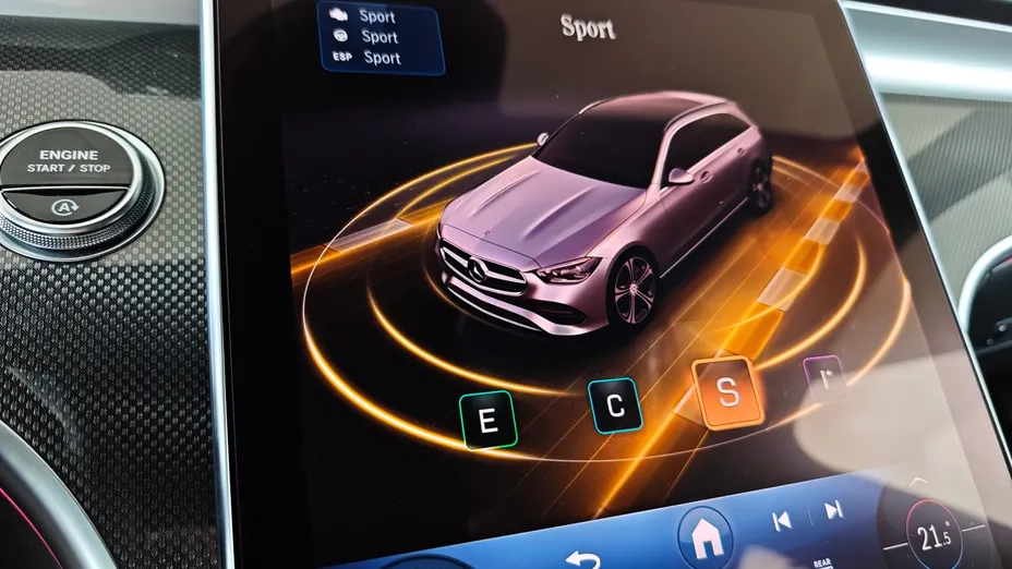 MERCEDES-BENZ C Klasa C 220 d mHEV 4-Matic AMG