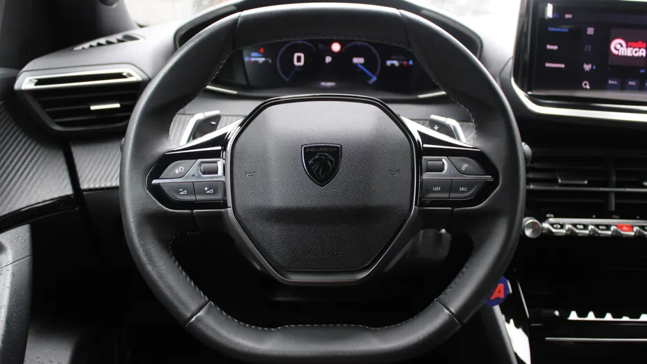 PEUGEOT 2008 2008 1.2 PureTech Allure S&S EAT8