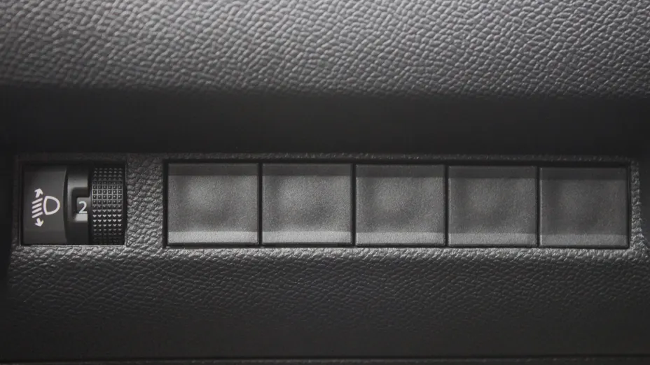 PEUGEOT 2008 2008 1.2 PureTech Allure S&S EAT8