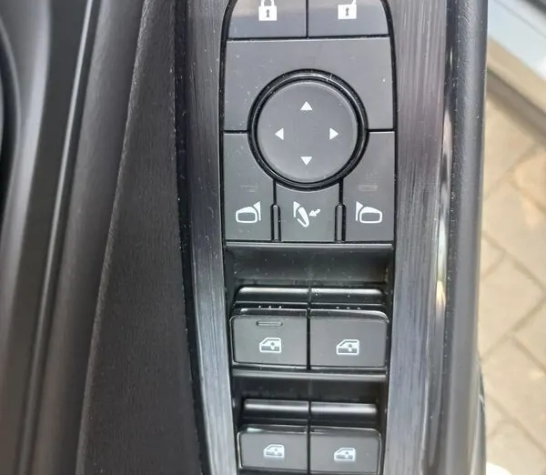 NISSAN Qashqai Qashqai 1.3 DIG-T mHEV N-Connecta