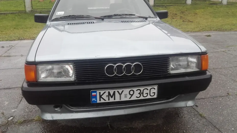 AUDI 80 -