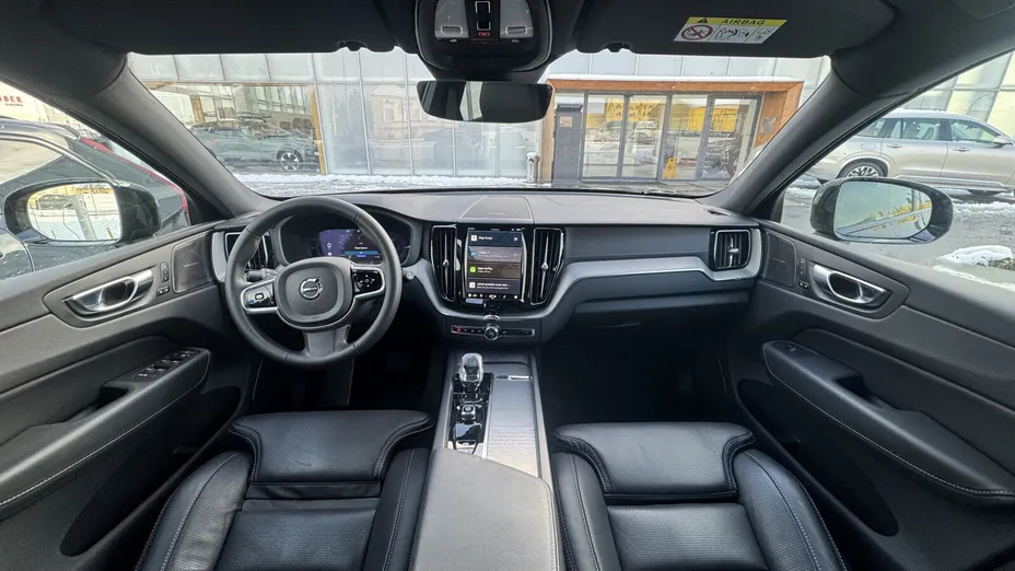 VOLVO XC60 XC60 T8 Plug-In Hybrid AWD Ultra Black Edition aut