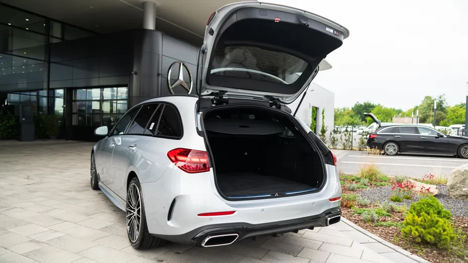 MERCEDES-BENZ C Klasa C 220 d mHEV 4-Matic AMG