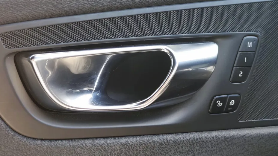 VOLVO XC60 XC60 B5 D AWD R-Design aut