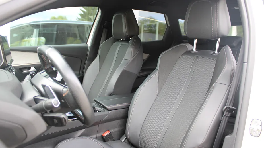 PEUGEOT 3008 3008 1.5 BlueHDi GT S&S EAT8