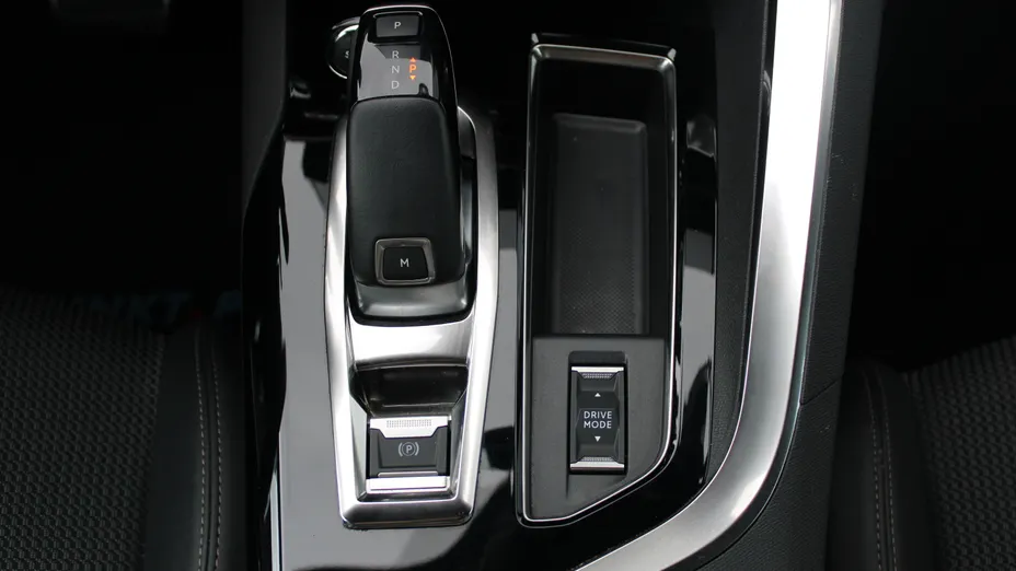 PEUGEOT 3008 3008 1.5 BlueHDi GT S&S EAT8