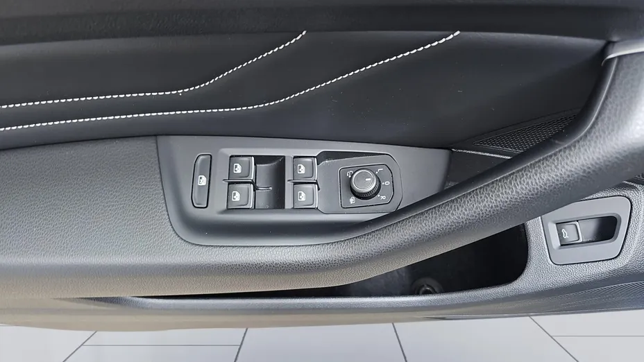 VOLKSWAGEN Passat Passat 2.0 TDI Elegance DSG
