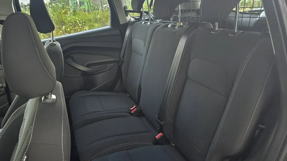 FORD Kuga -