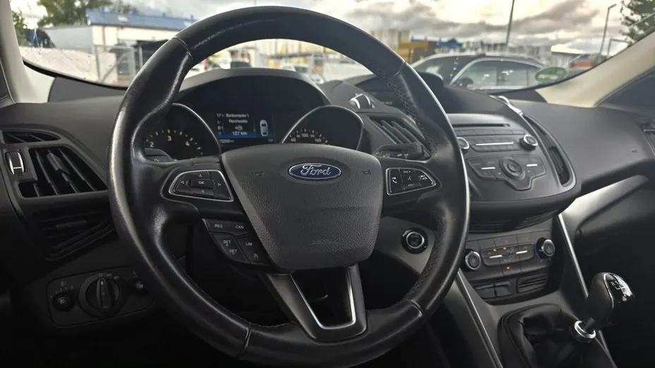FORD Kuga -