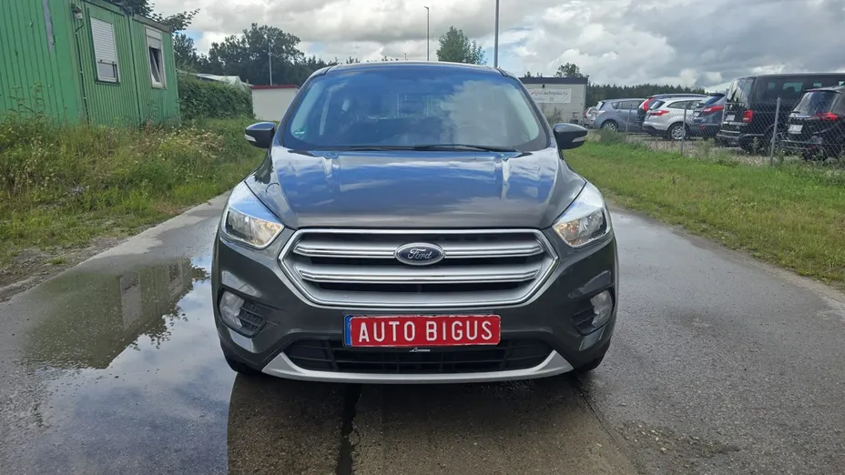 FORD Kuga -