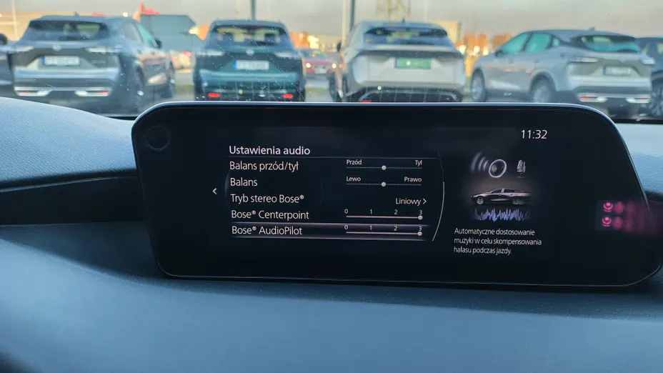 MAZDA 3 3 2.0 mHEV Hikari aut