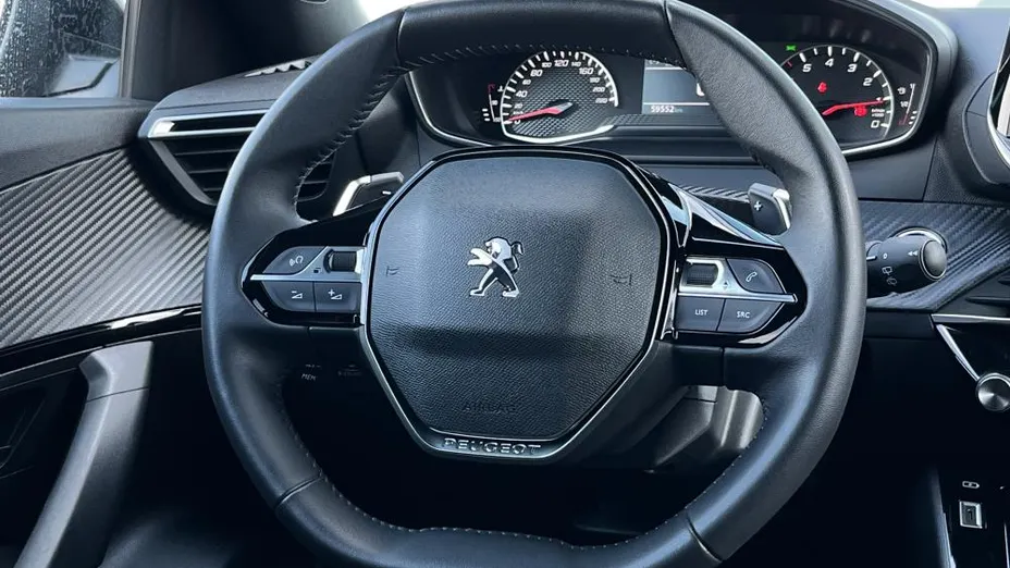 PEUGEOT 2008 2008 1.2 PureTech Allure S&S EAT8