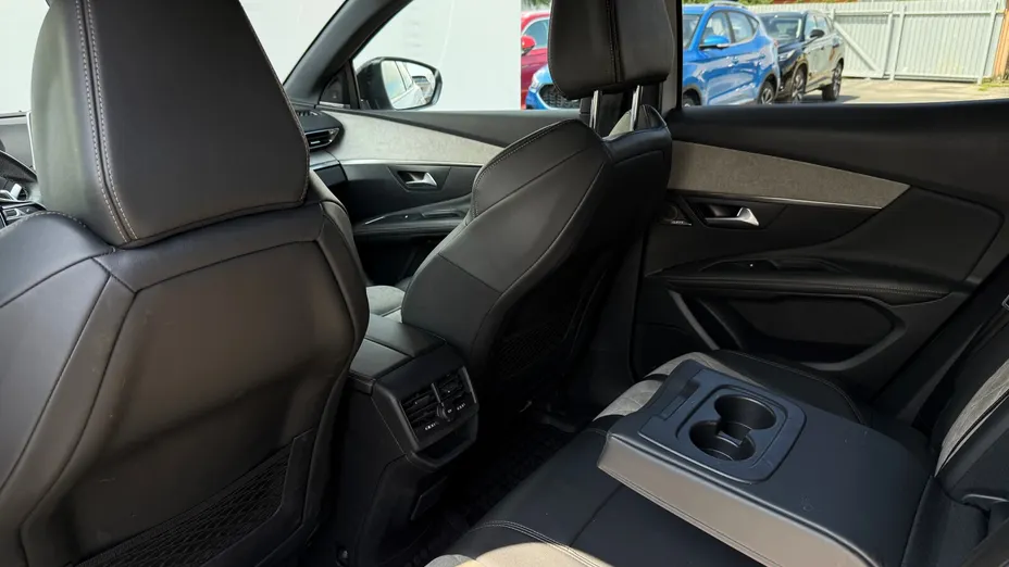 PEUGEOT 3008 3008 1.6 PureTech Hybrid4 PHEV GT S&S EAT8