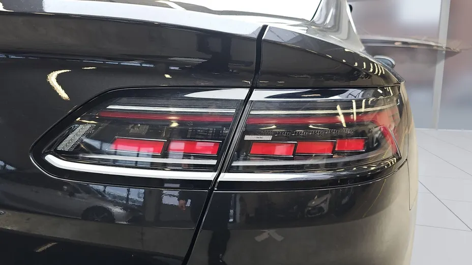 VOLKSWAGEN Arteon Arteon 2.0 TSI Elegance DSG