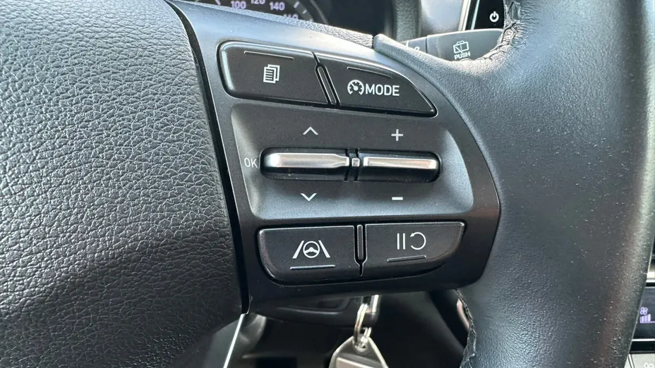 HYUNDAI i30 i30 1.5 T-GDI 48V Smart