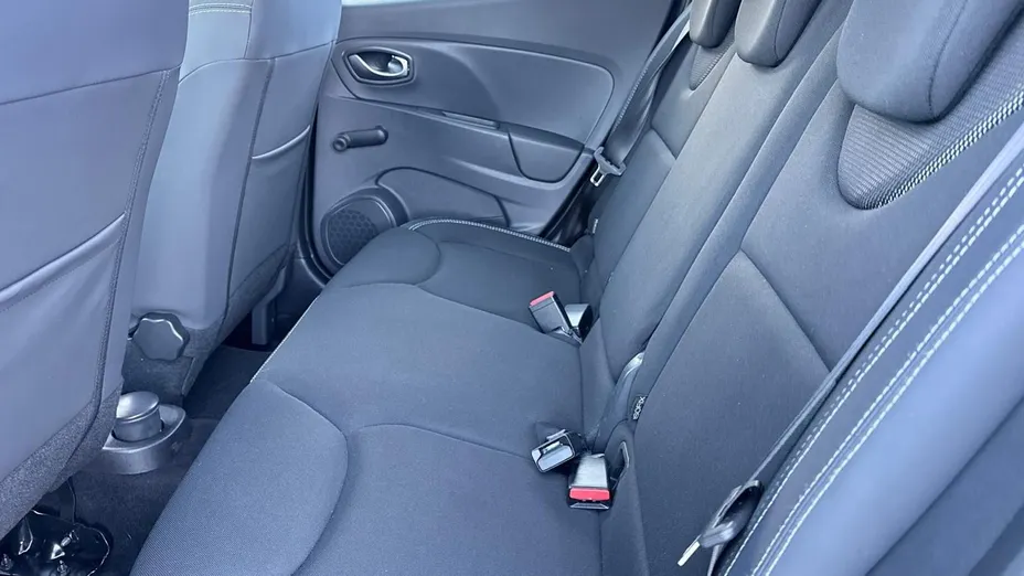 RENAULT Clio -