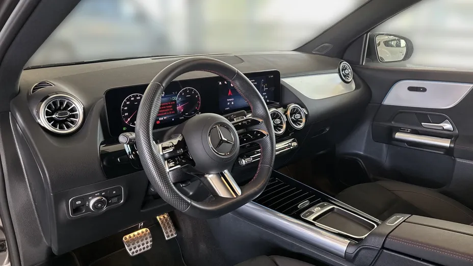 MERCEDES-BENZ GLA GLA 200 mHEV AMG Line 7G-DCT