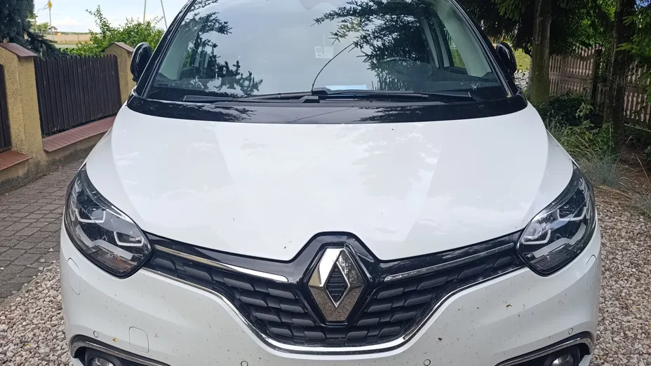 RENAULT Scenic -
